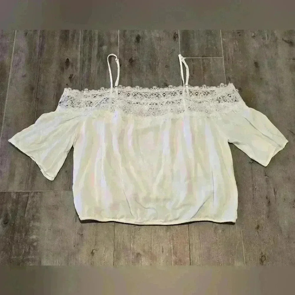 Hollister Boho Lace Trim Off-the-Shoulder Top